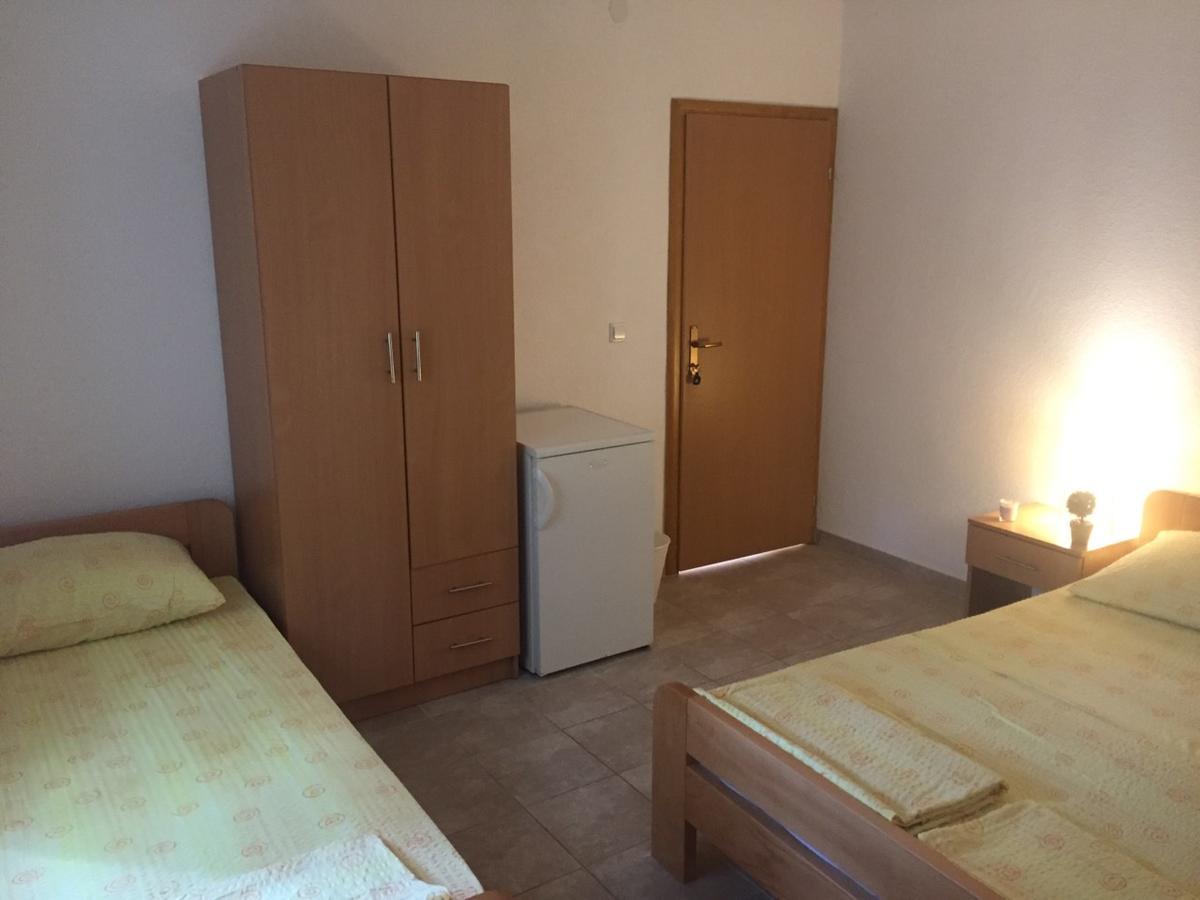 Apartment And Rooms Barbaric Neum Luaran gambar